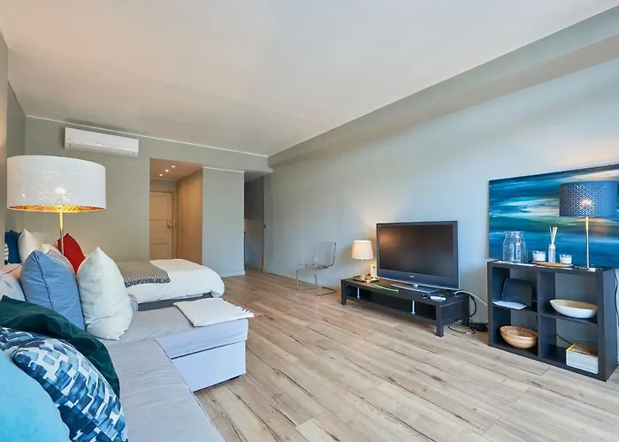 Cascais-Estoril Beachfront Apartments