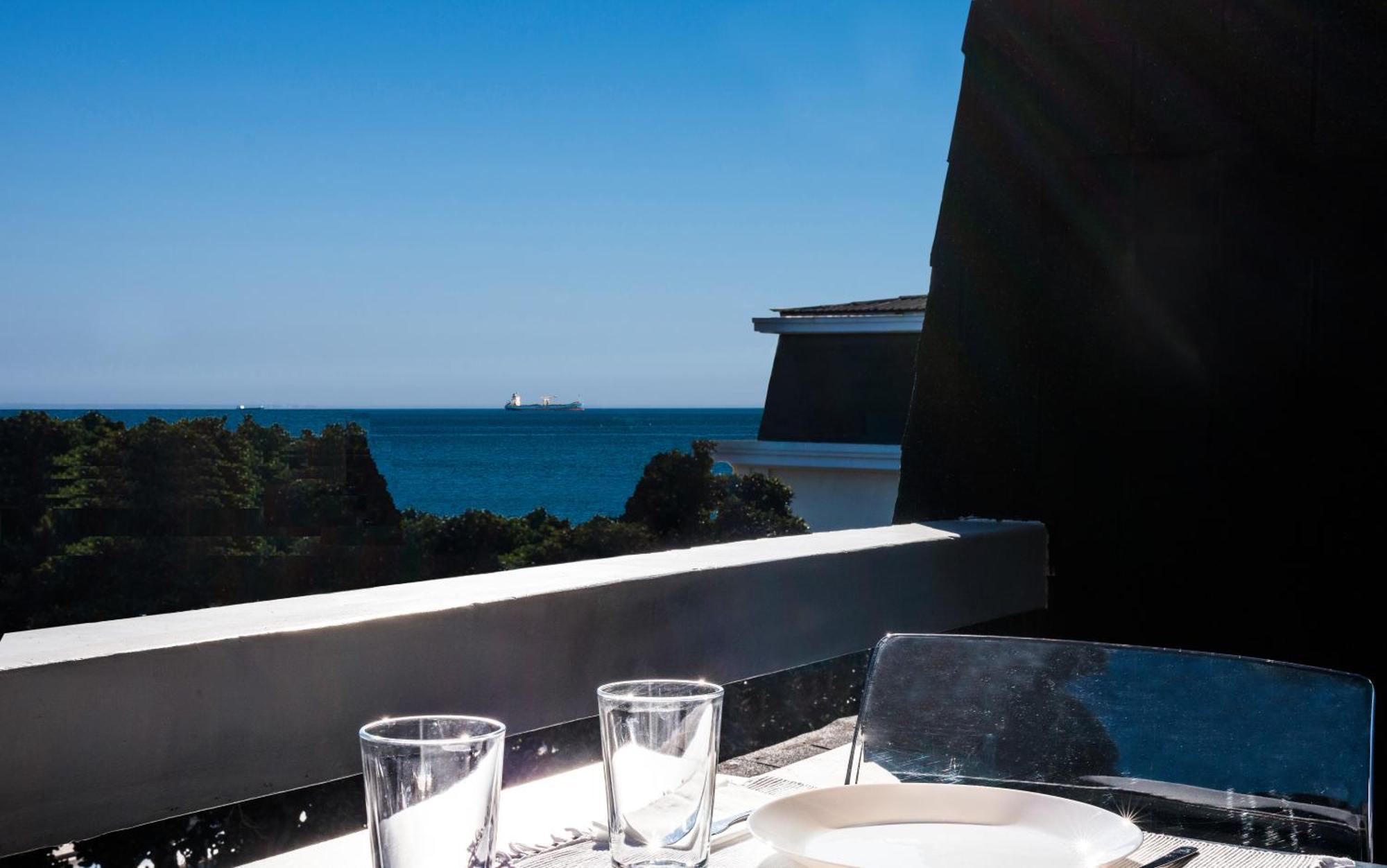 Appartement Cascais-estoril Beachfront