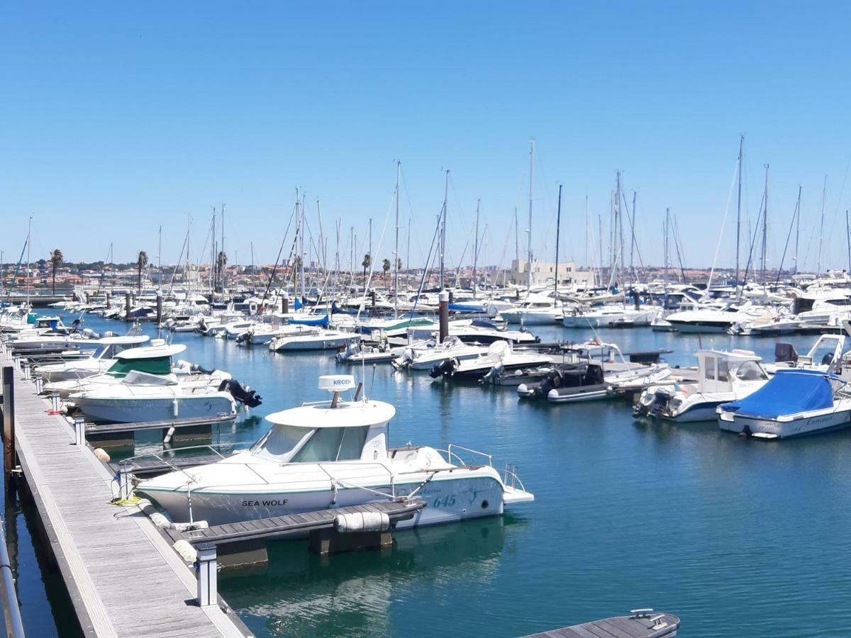 Cascais-estoril Beachfront Appartement *